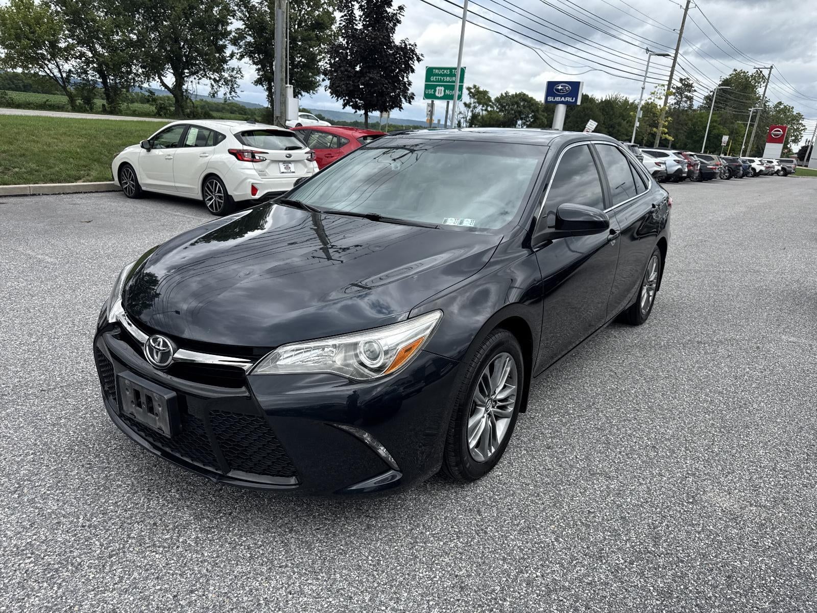 2017 Toyota Camry SE Auto (SE)