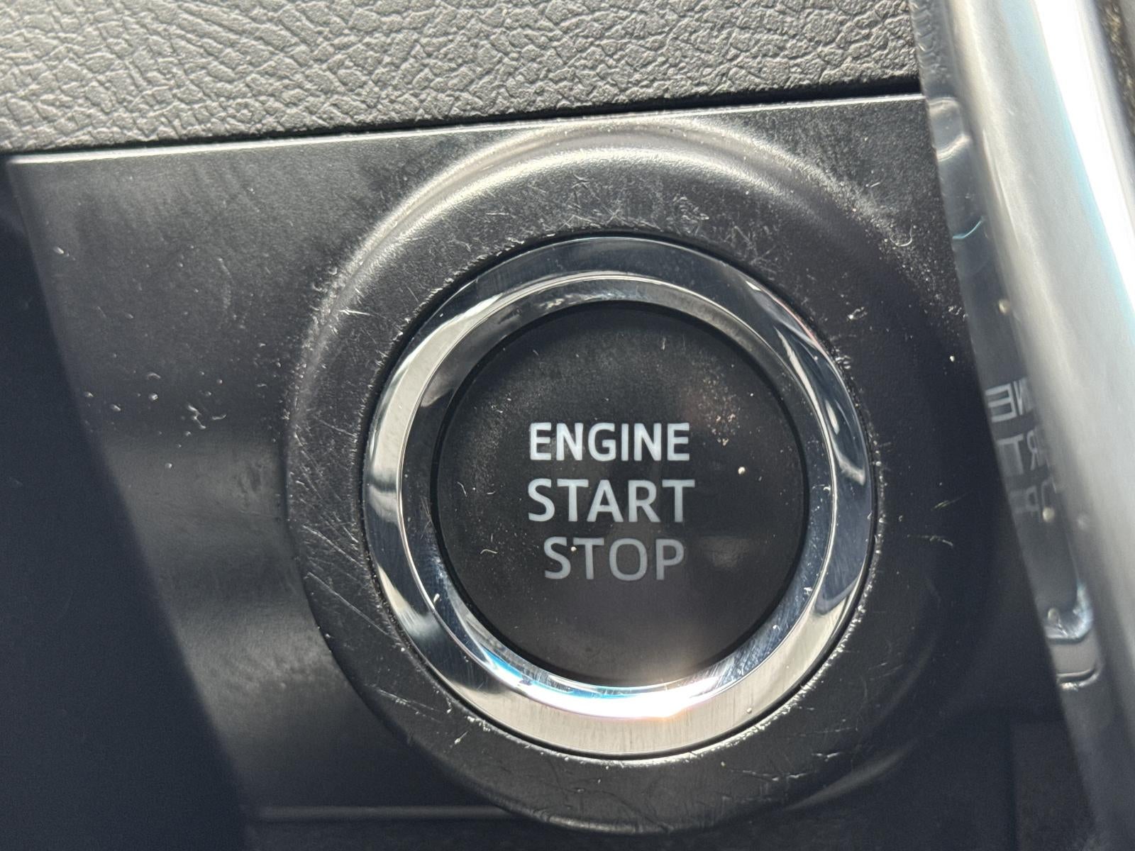 2017 Toyota Camry SE Auto (SE)