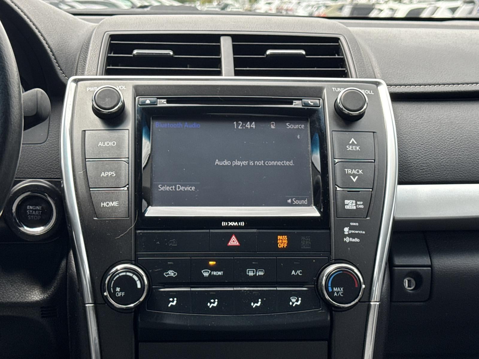 2017 Toyota Camry SE Auto (SE)
