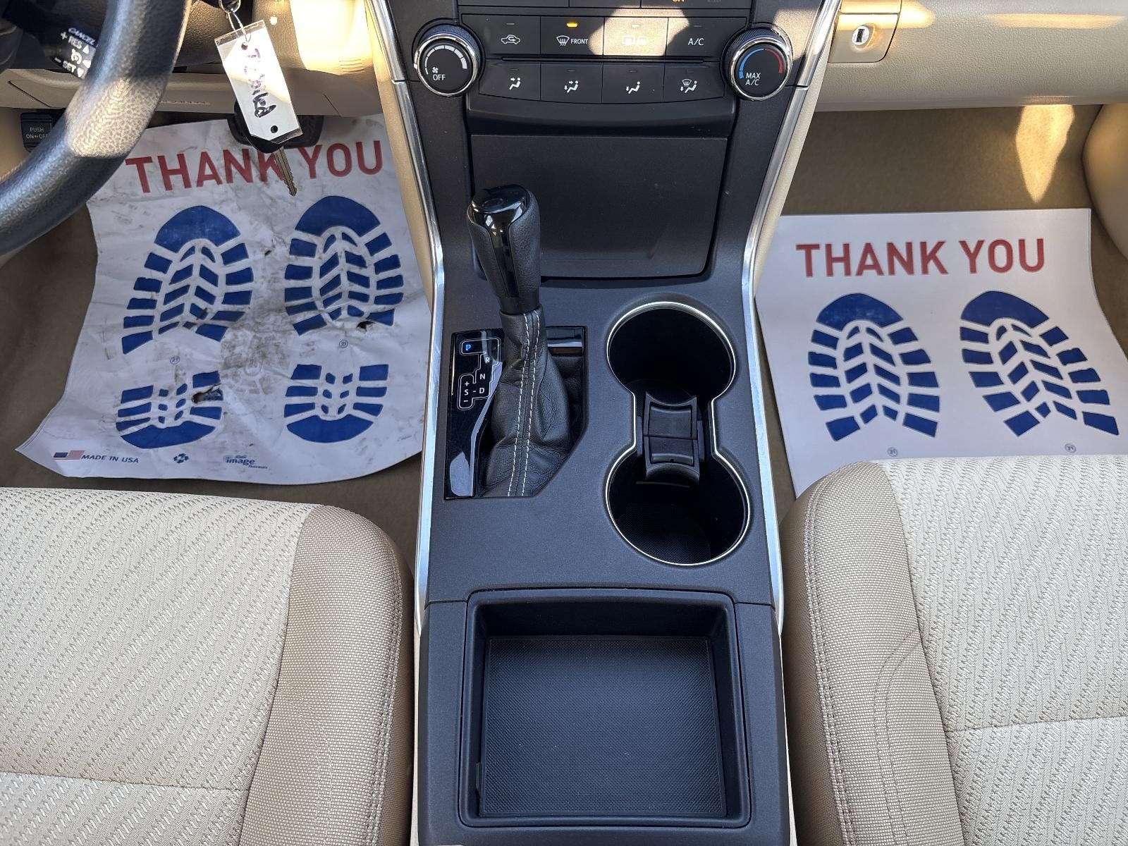 2017 Toyota Camry LE Auto (SE)