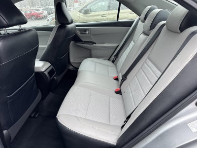 2017 Toyota Camry SE Auto (SE)