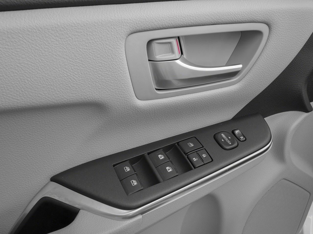 2017 Toyota Camry SE Auto (SE)