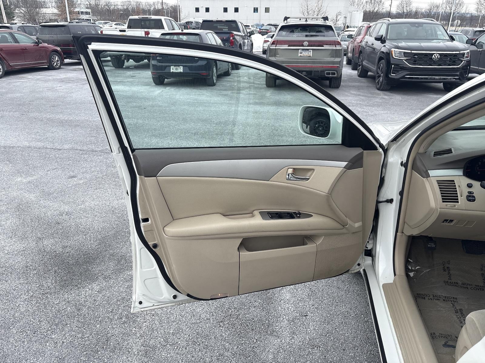 2010 Toyota Avalon 4dr Sdn XL (Natl)