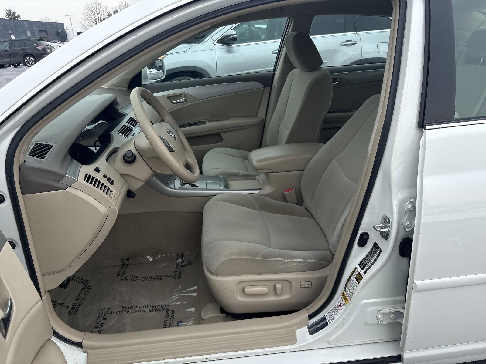 2010 Toyota Avalon 4dr Sdn XL (Natl)