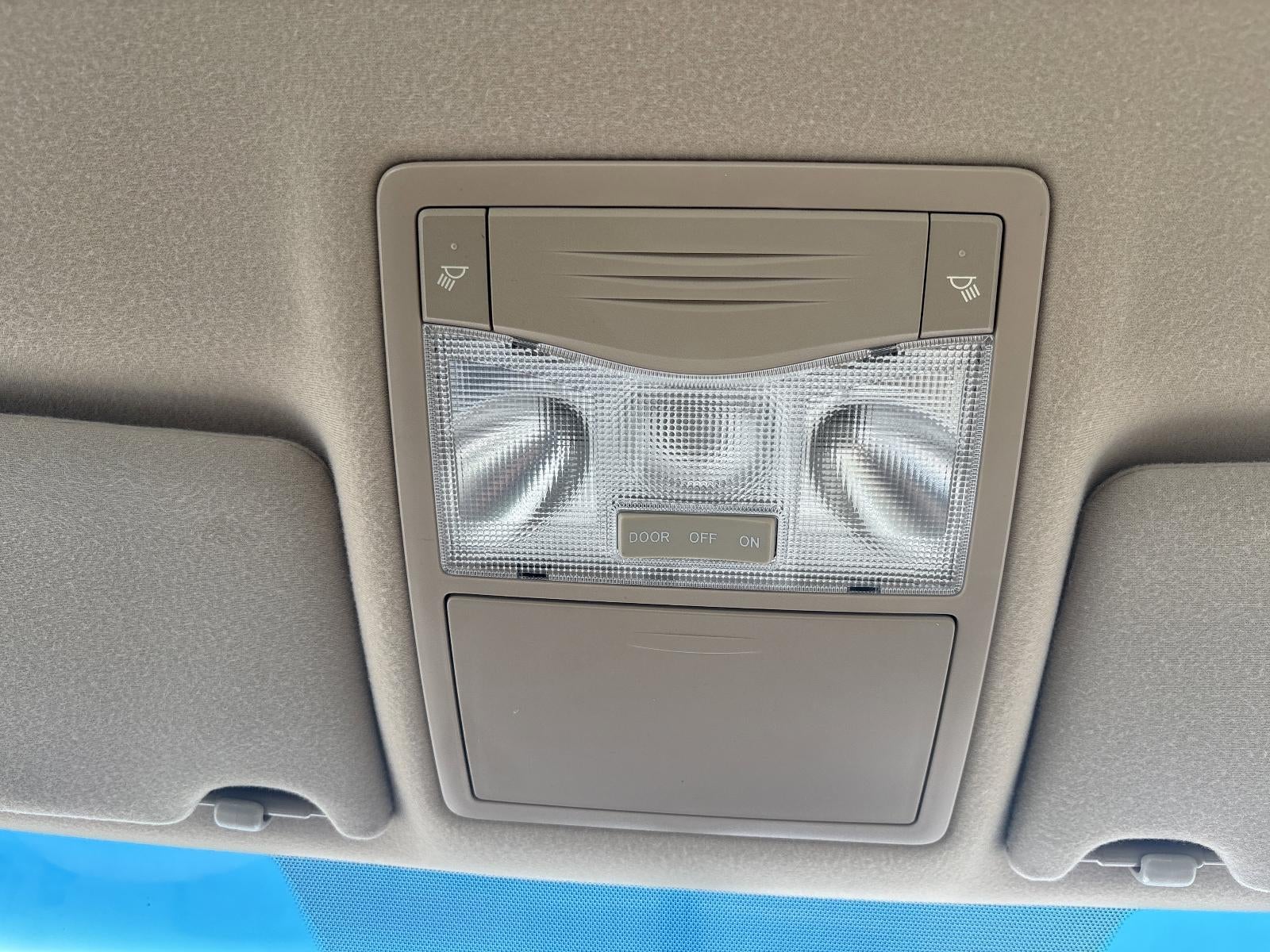 2010 Toyota Avalon 4dr Sdn XL (Natl)