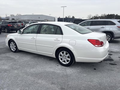 2010 Toyota Avalon 4dr Sdn XL (Natl)