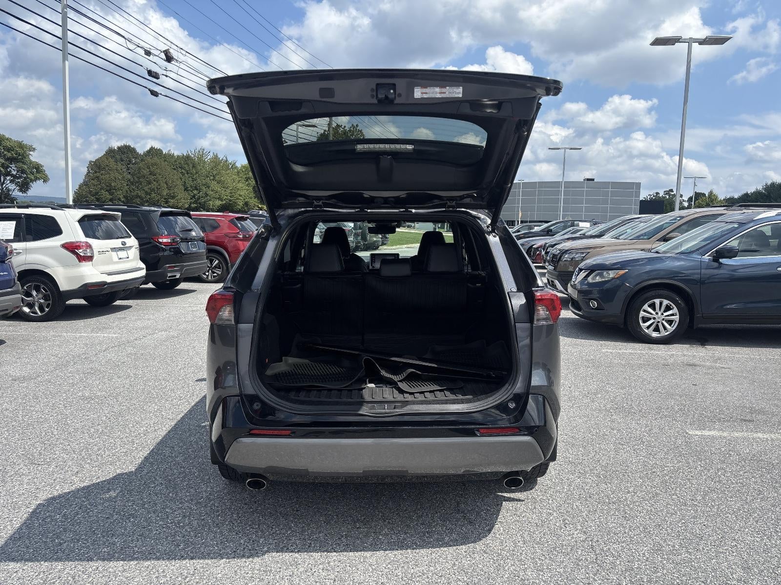 2021 Toyota RAV4 Hybrid XSE AWD (Natl)