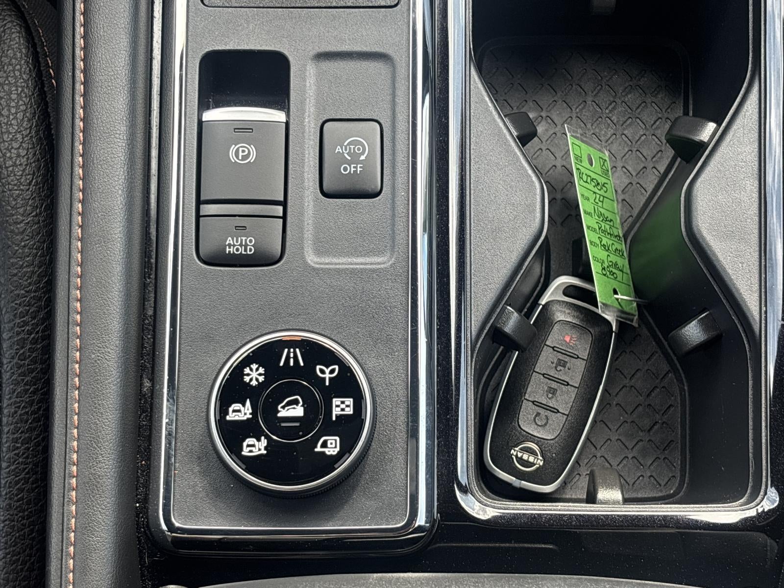 2024 Nissan Pathfinder Rock Creek 4WD