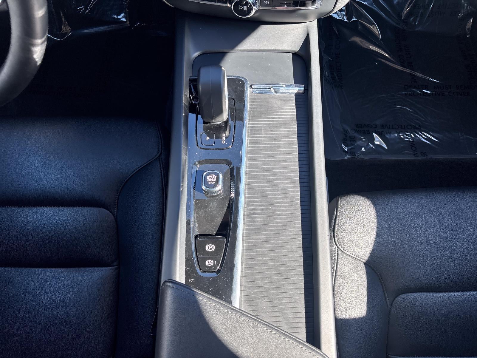 2025 Volvo S60 B5 FWD Core