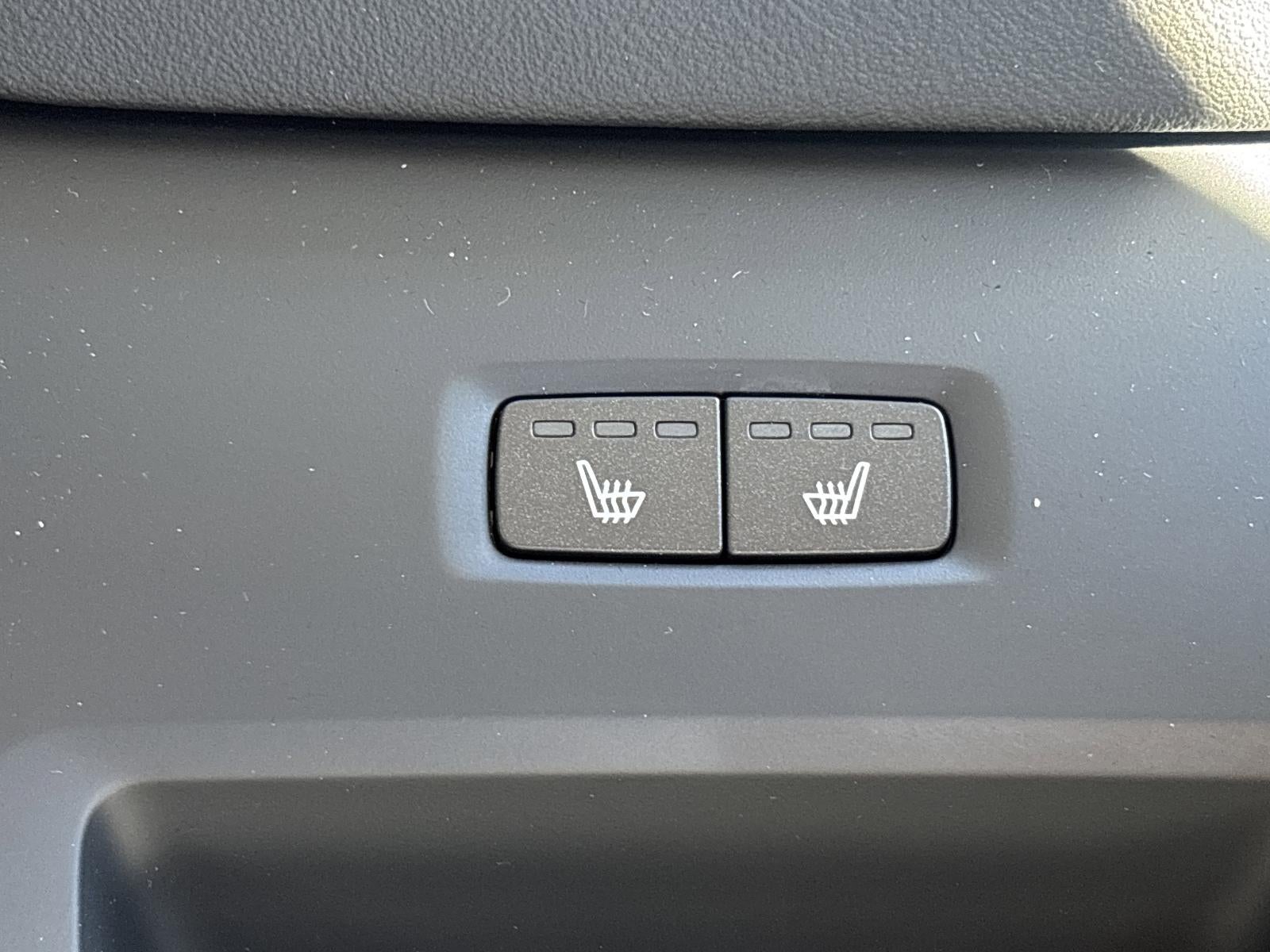 2025 Volvo S60 B5 FWD Core