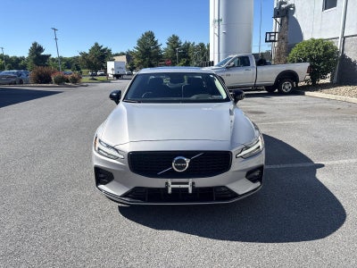 2025 Volvo S60 B5 FWD Core