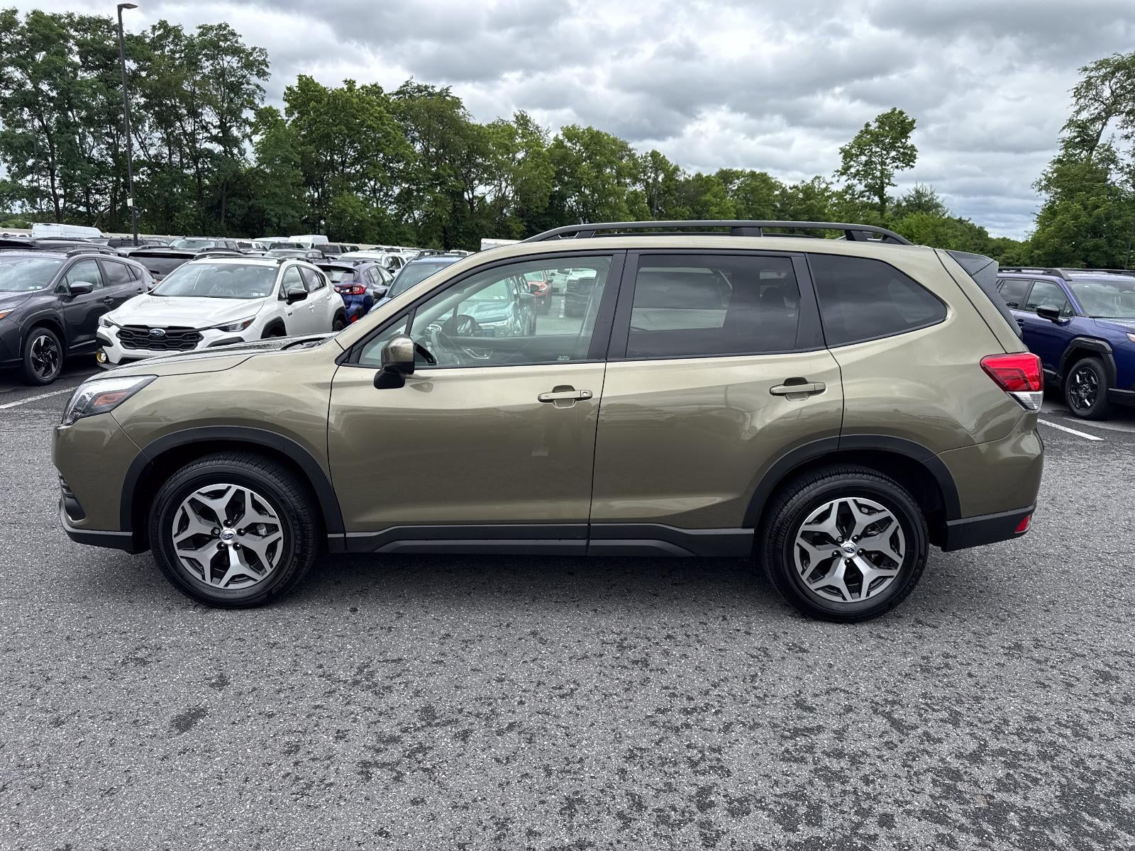 2024 Subaru Forester Premium AWD