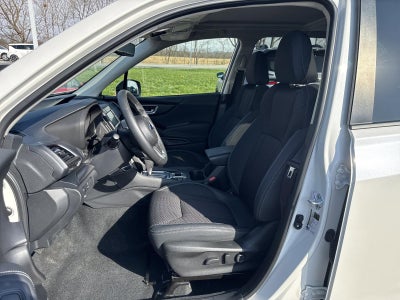 2024 Subaru Forester Premium AWD