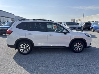 2024 Subaru Forester Premium AWD