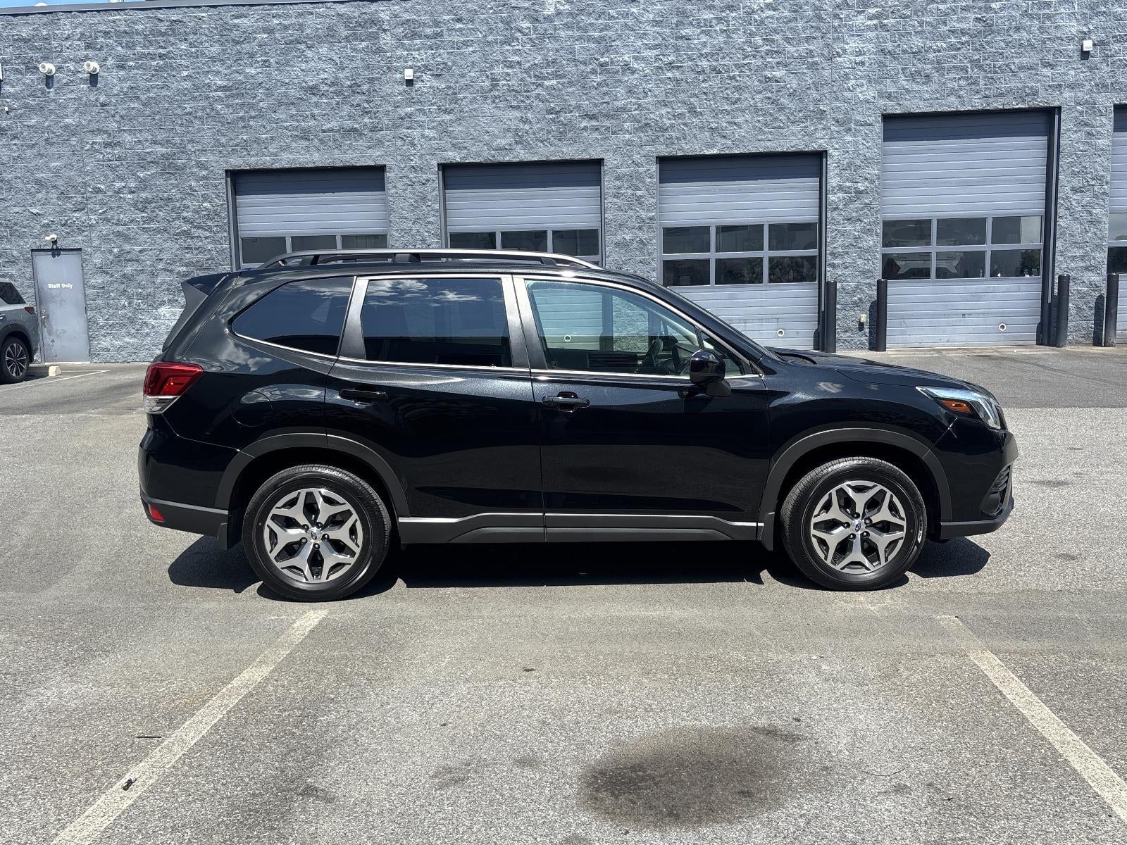 2024 Subaru Forester Premium AWD