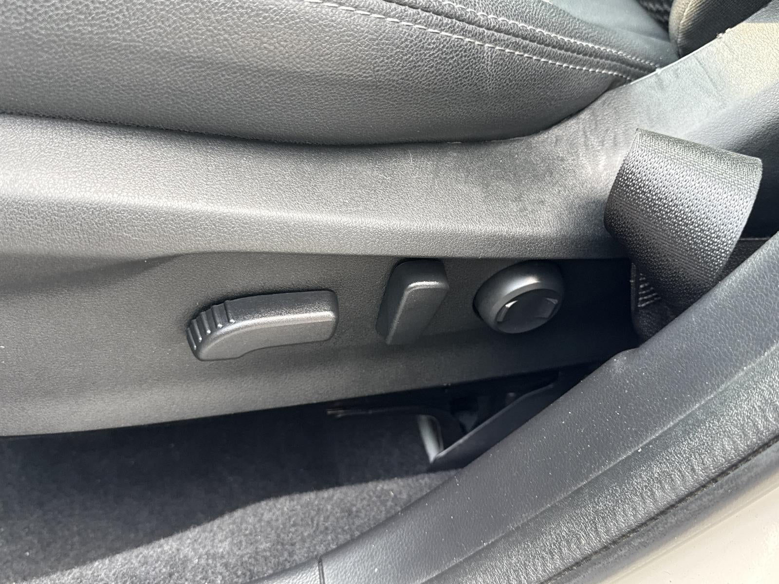 2023 Subaru Forester Premium CVT