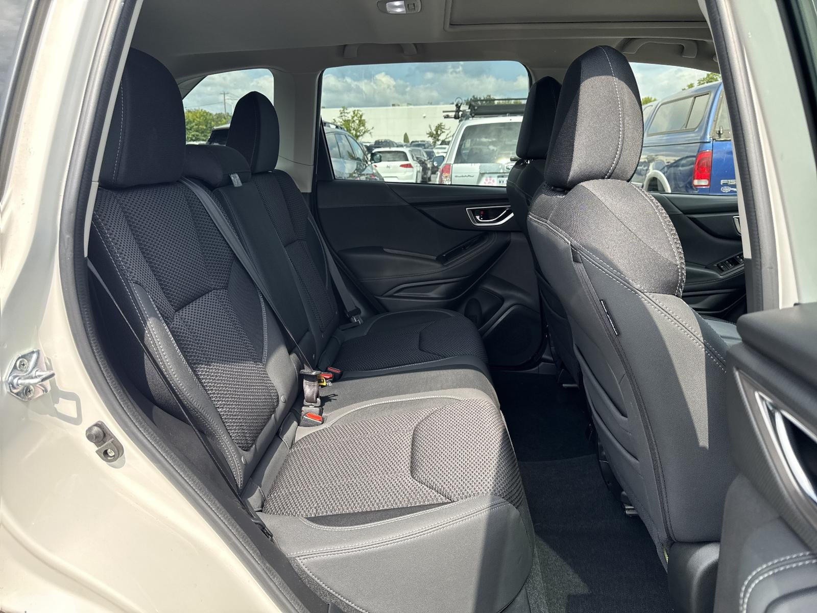 2023 Subaru Forester Premium CVT