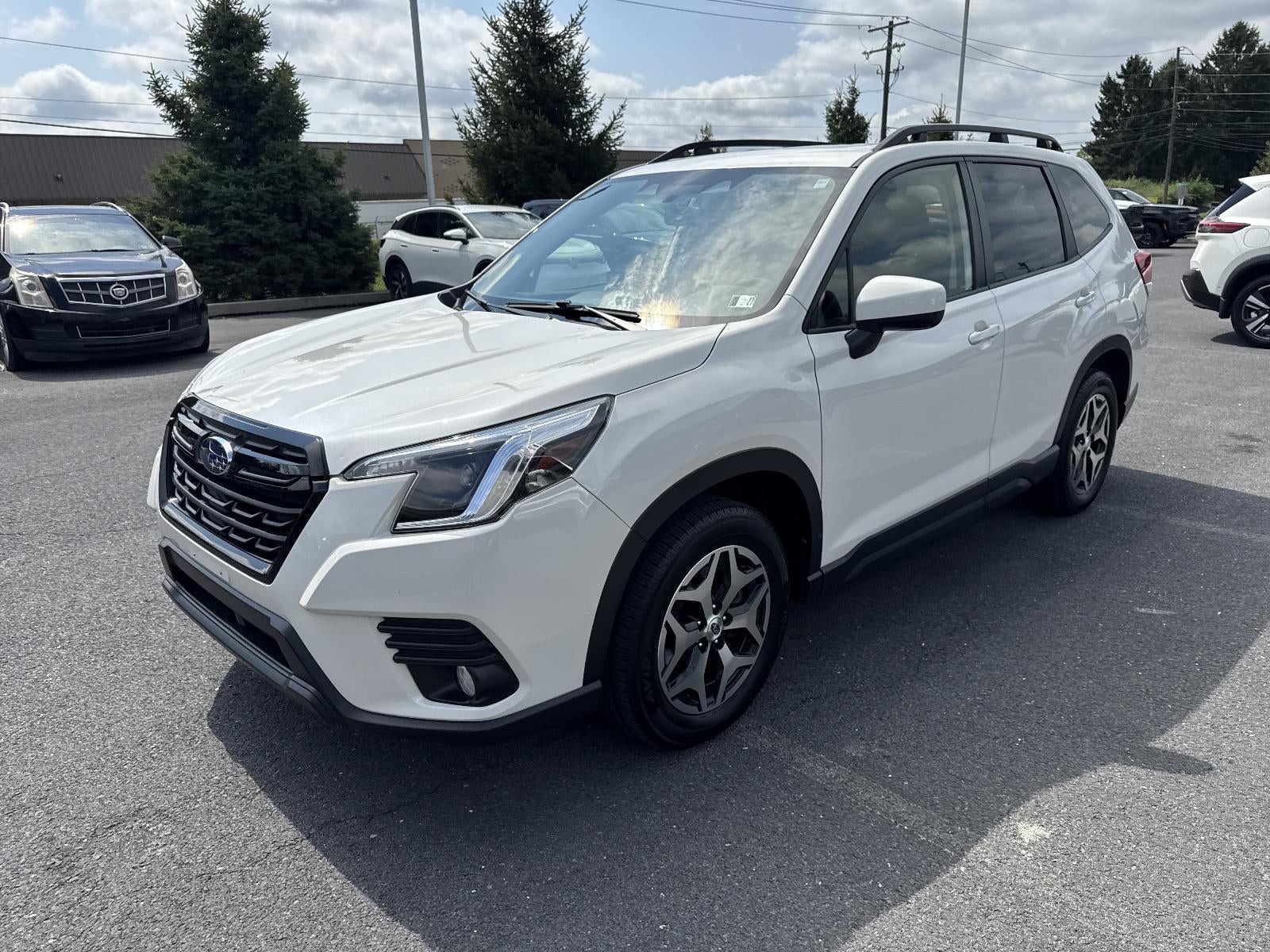 2023 Subaru Forester Premium CVT