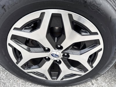 2023 Subaru Forester Premium CVT