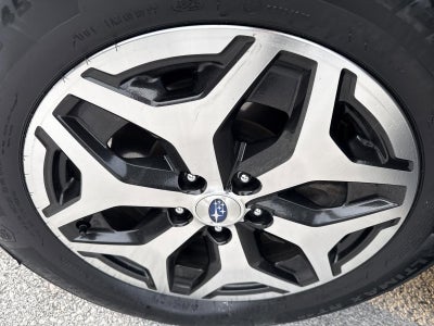 2023 Subaru Forester Premium CVT