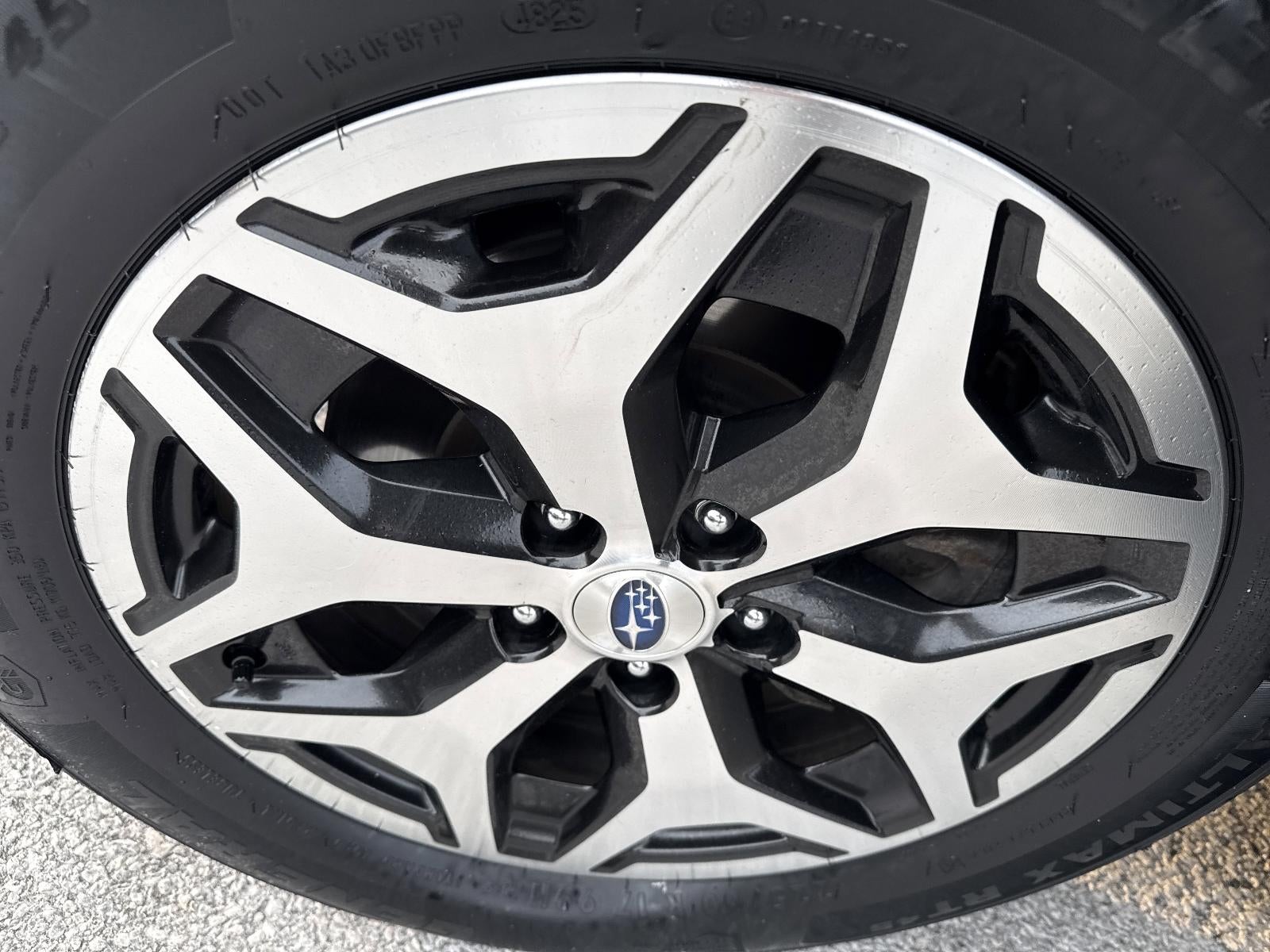 2023 Subaru Forester Premium CVT