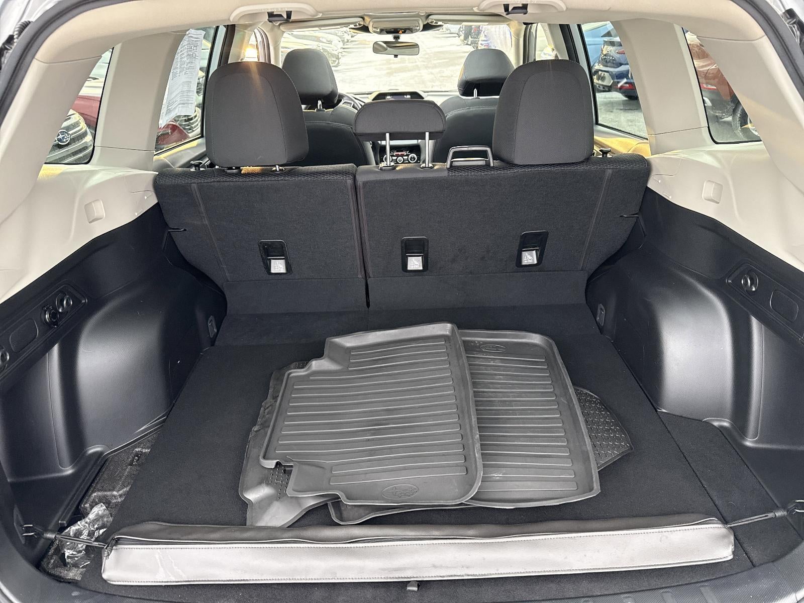 2023 Subaru Forester Premium CVT