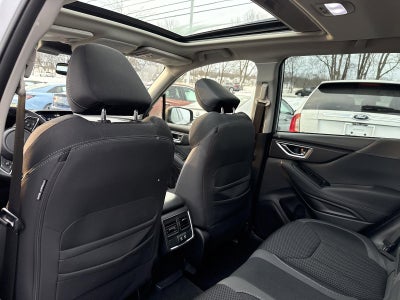 2023 Subaru Forester Premium CVT