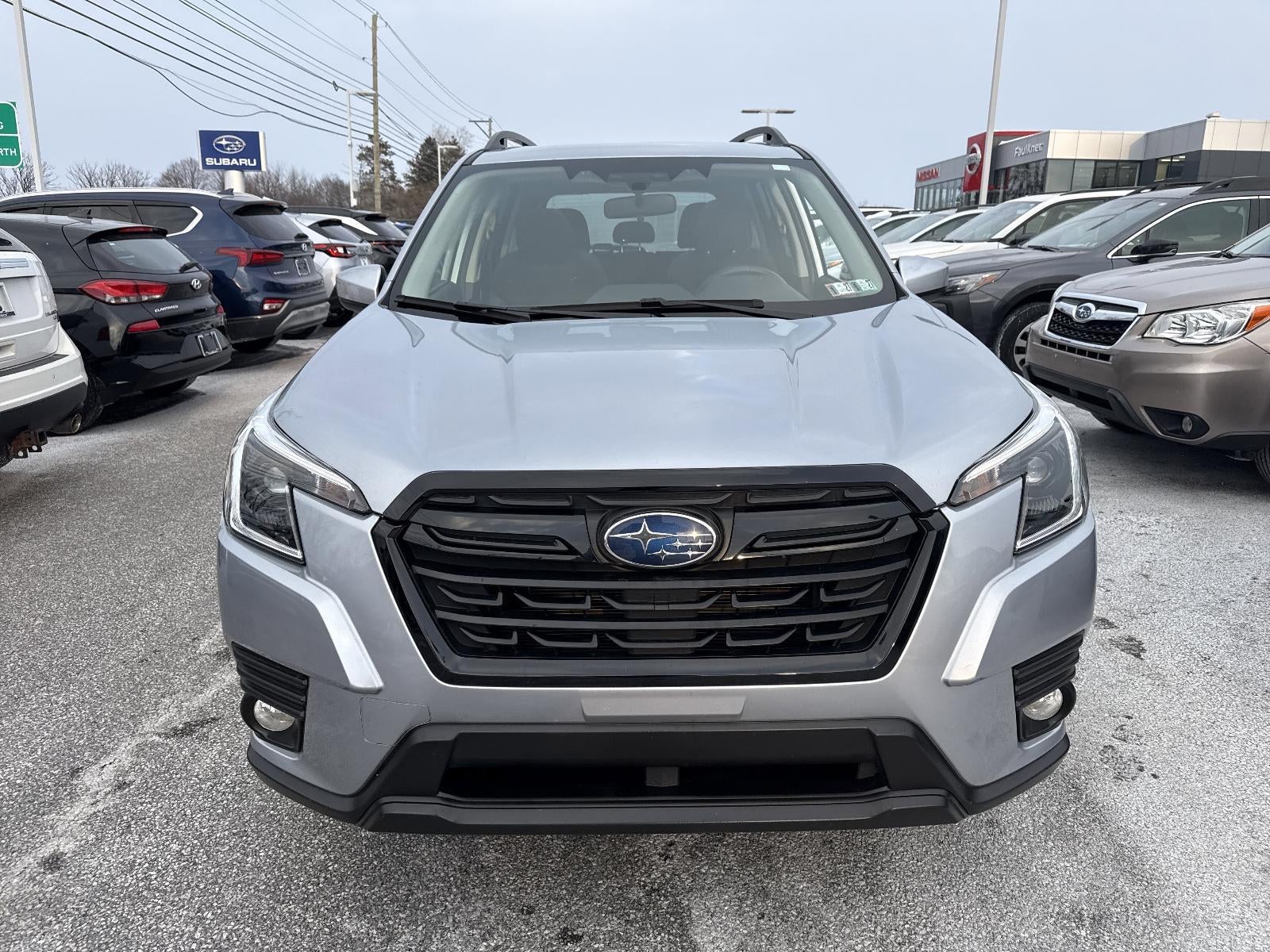2023 Subaru Forester Premium CVT