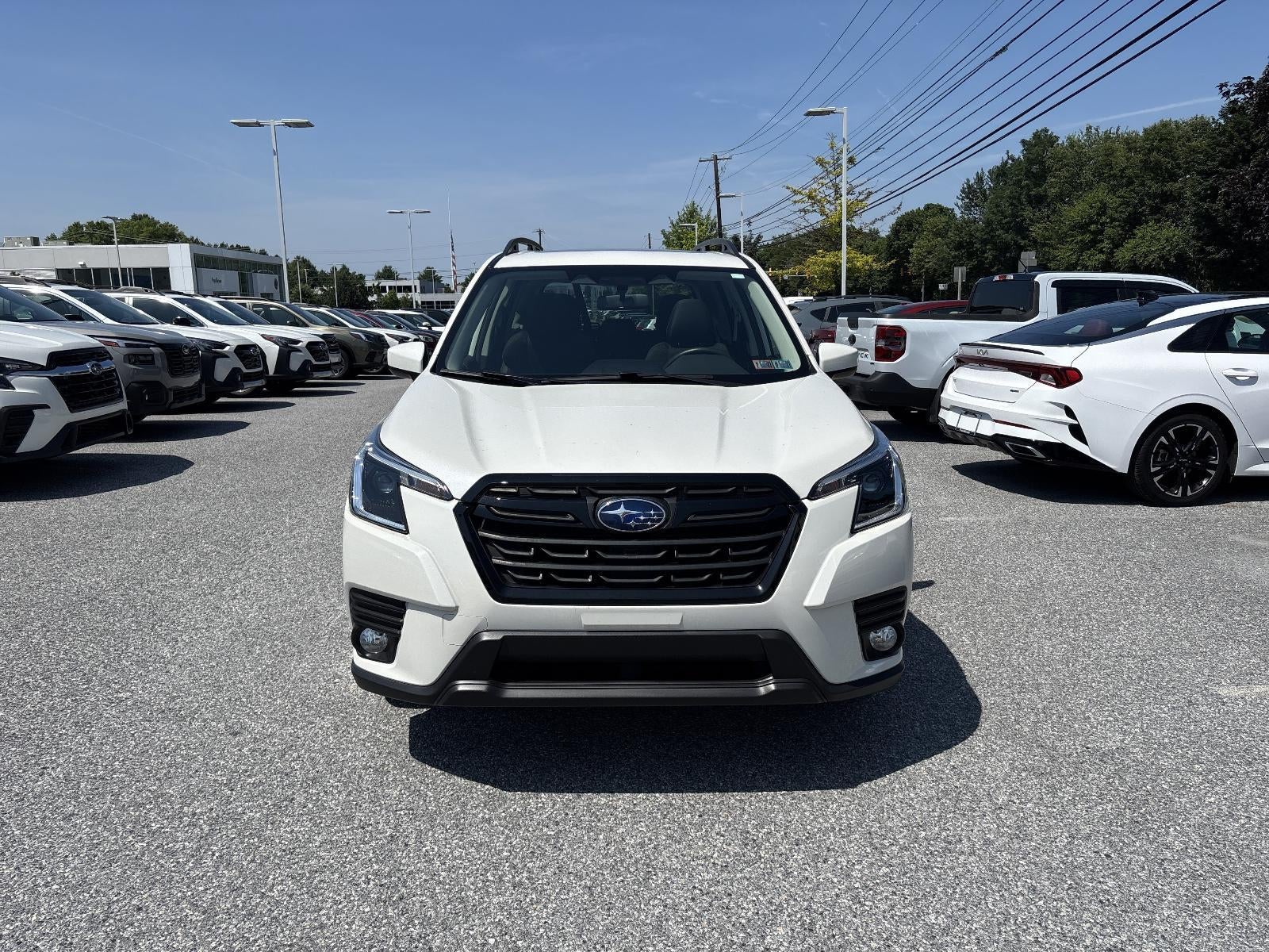 2023 Subaru Forester Premium CVT