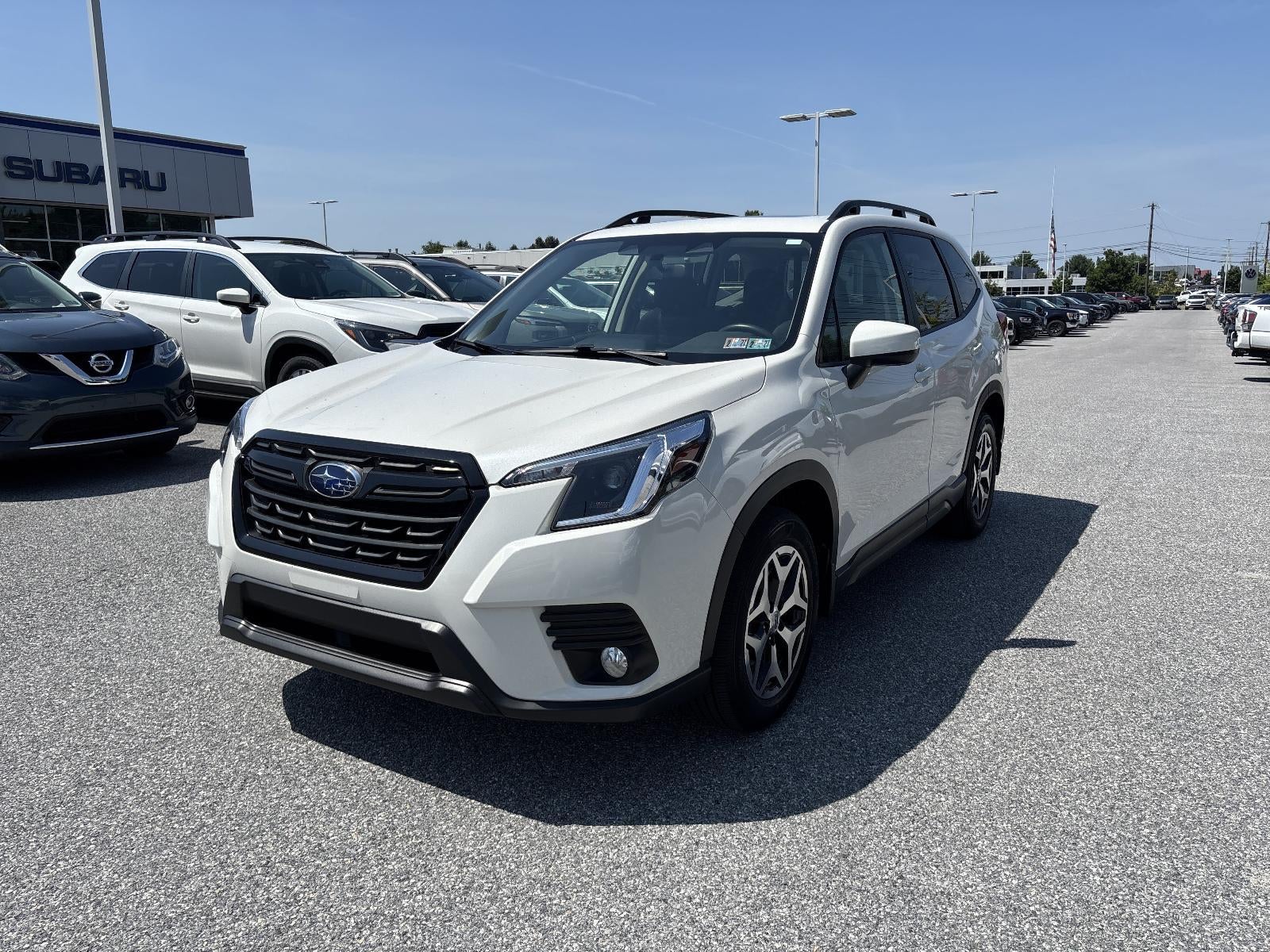 2023 Subaru Forester Premium CVT
