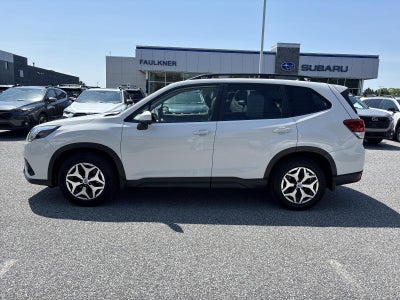 2023 Subaru Forester Premium CVT