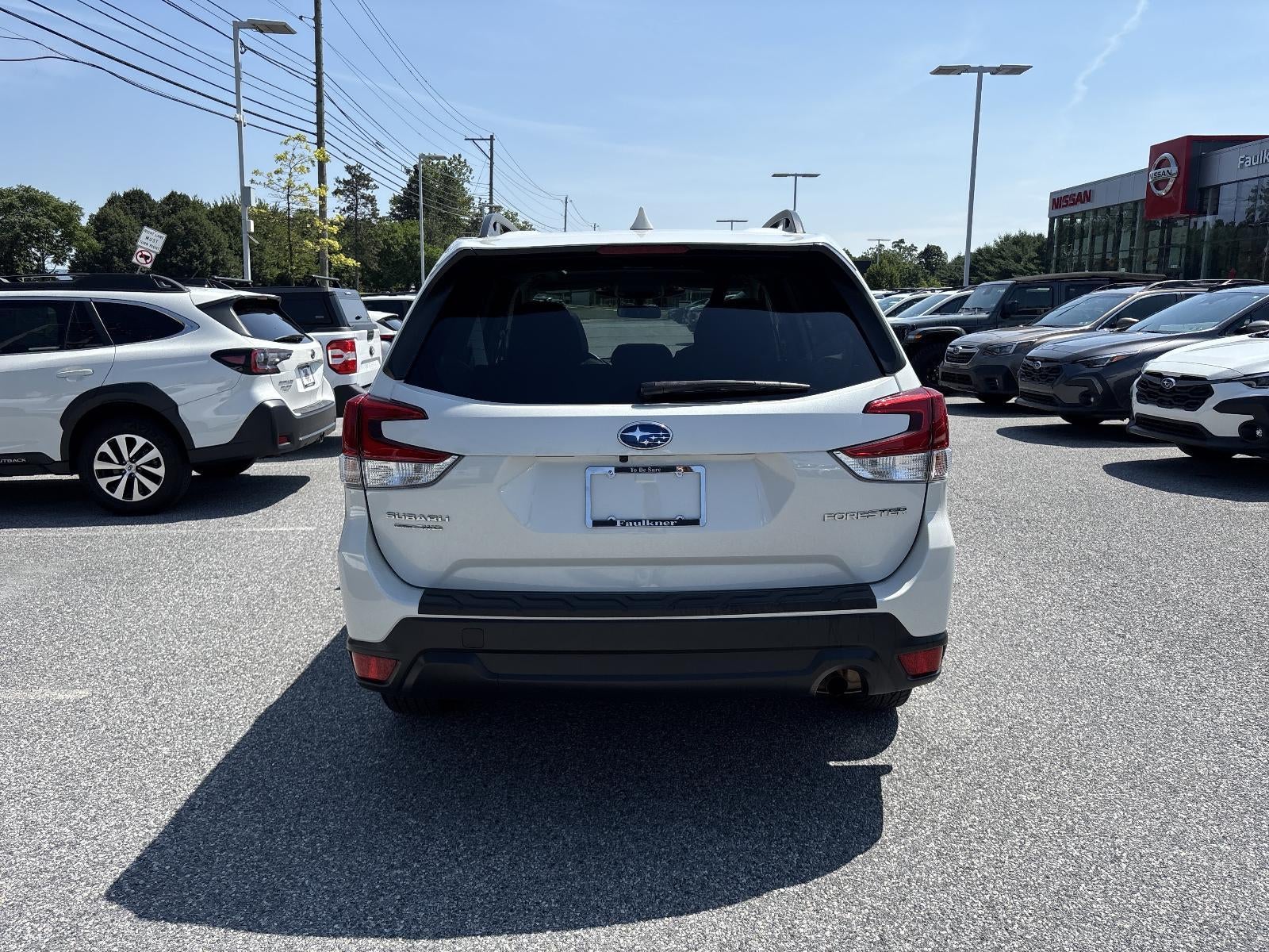 2023 Subaru Forester Premium CVT