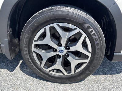2023 Subaru Forester Premium CVT