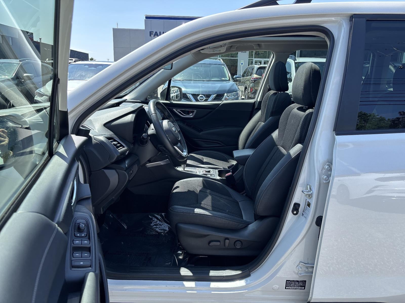 2023 Subaru Forester Premium CVT