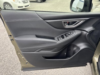 2023 Subaru Forester Premium CVT