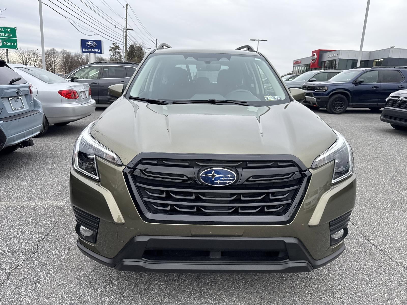 2023 Subaru Forester Premium CVT