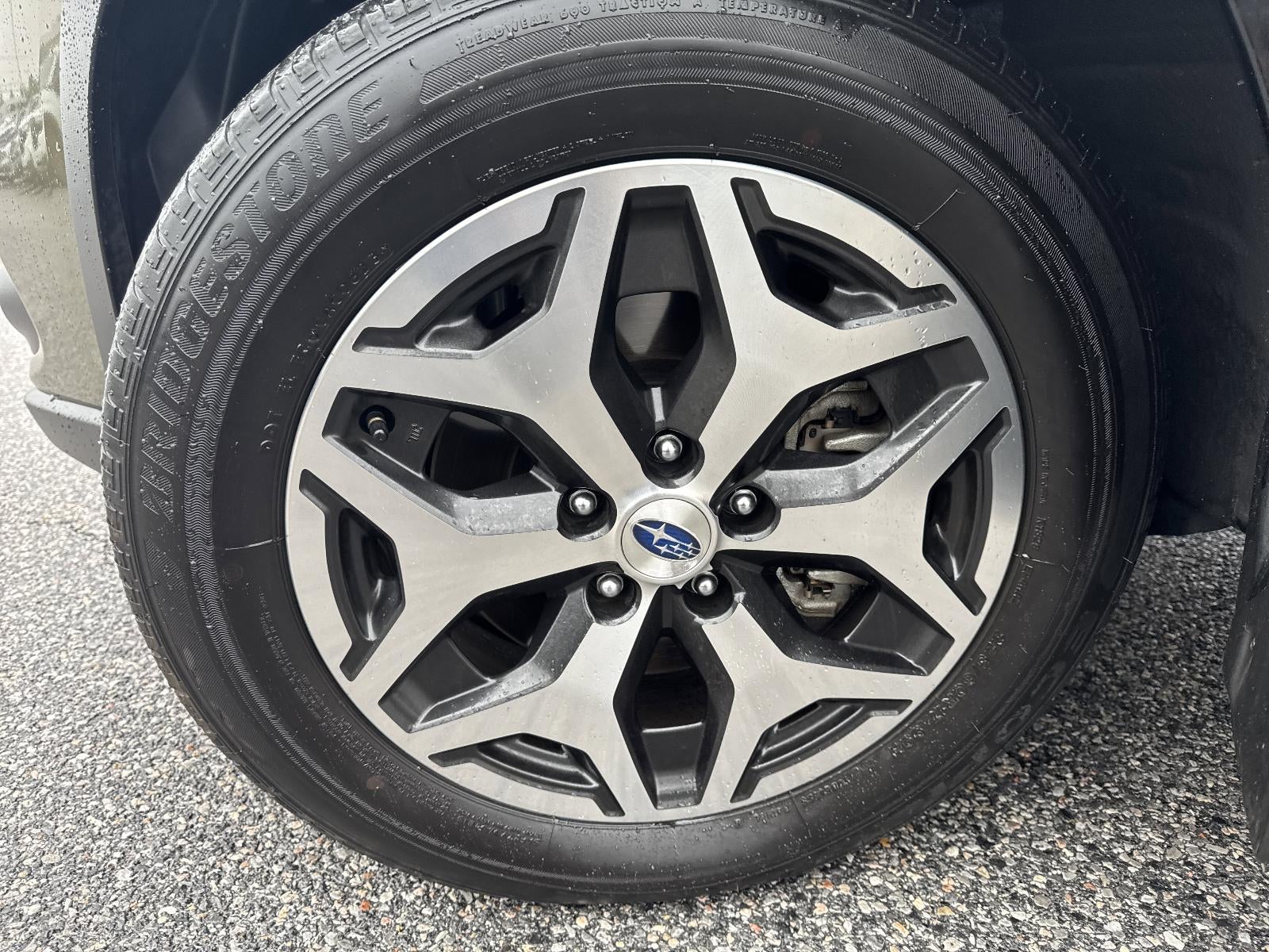 2023 Subaru Forester Premium CVT