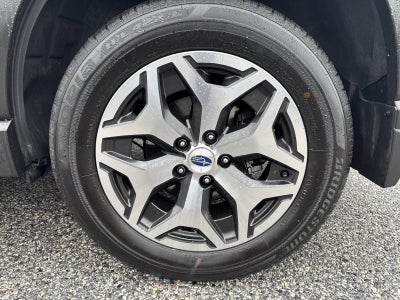 2023 Subaru Forester Premium CVT