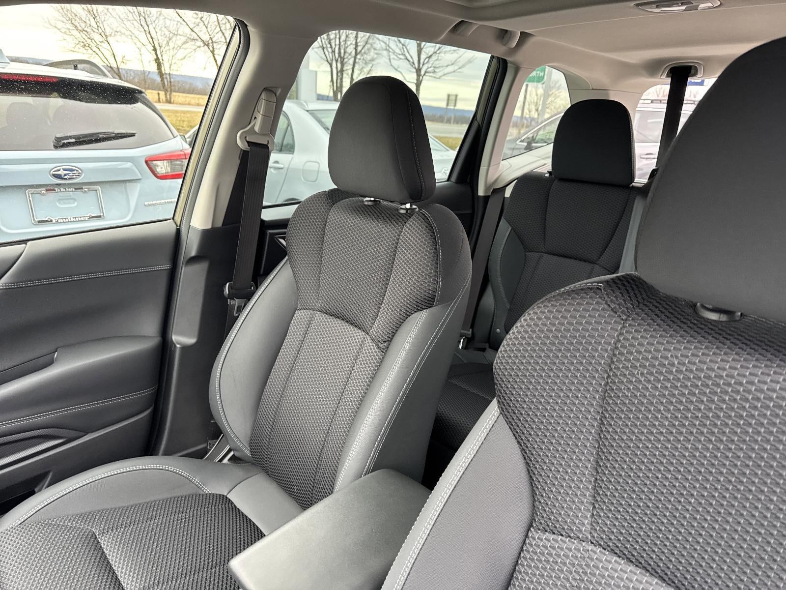 2023 Subaru Forester Premium CVT