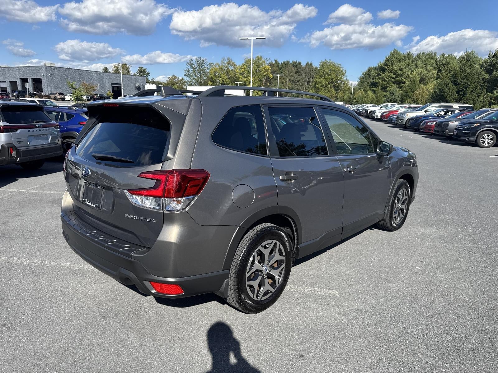2021 Subaru Forester Premium CVT