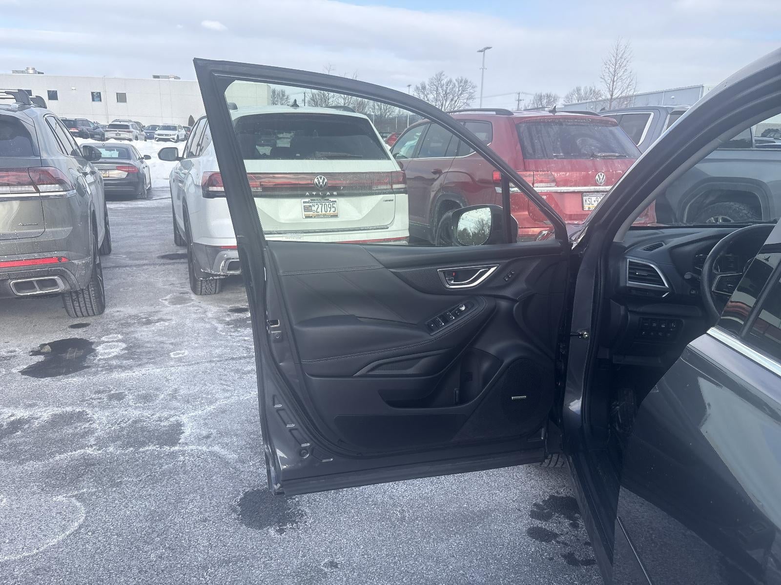 2023 Subaru Forester Touring CVT