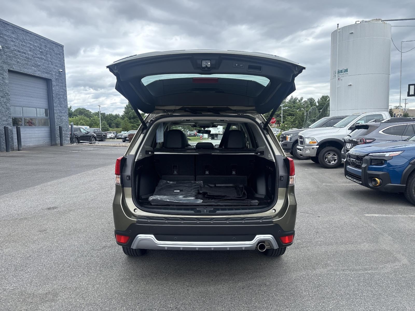 2023 Subaru Forester Touring CVT