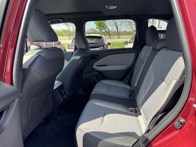 2025 Subaru Forester Premium AWD