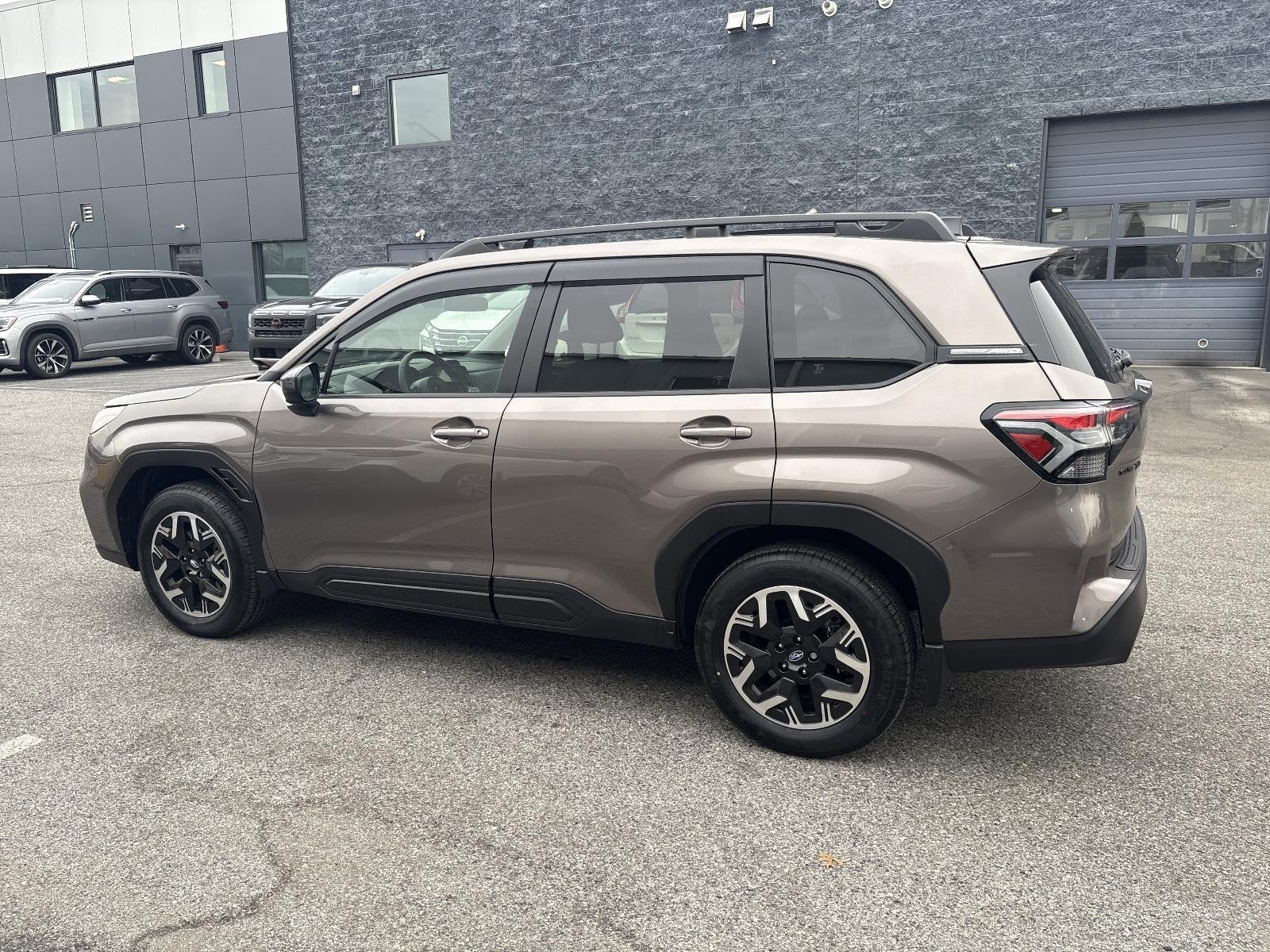 2025 Subaru Forester Premium AWD