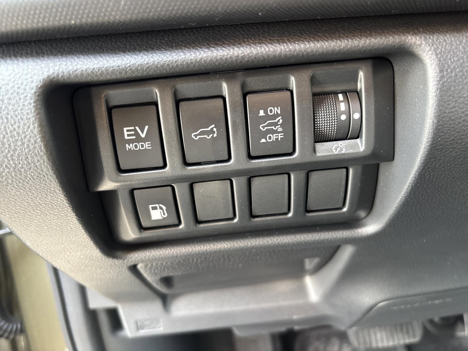 2025 Subaru Forester Limited Hybrid AWD