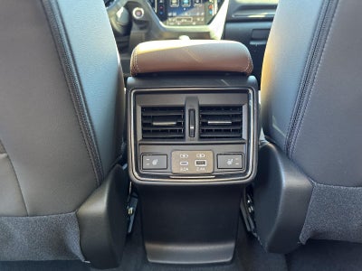 2025 Subaru Forester Touring Hybrid AWD
