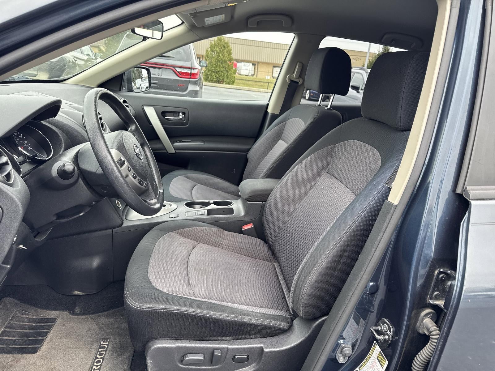 2013 Nissan Rogue AWD 4dr SV