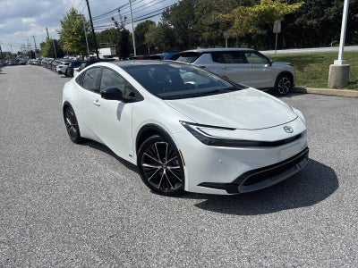 2025 Toyota Prius LE AWD (Natl)
