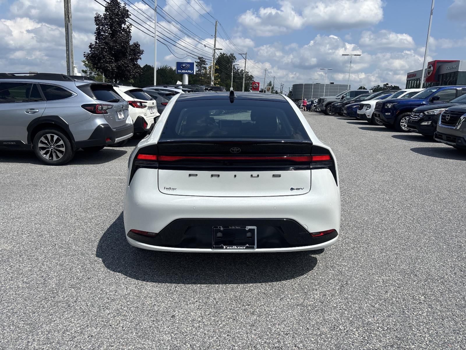 2025 Toyota Prius LE AWD (Natl)