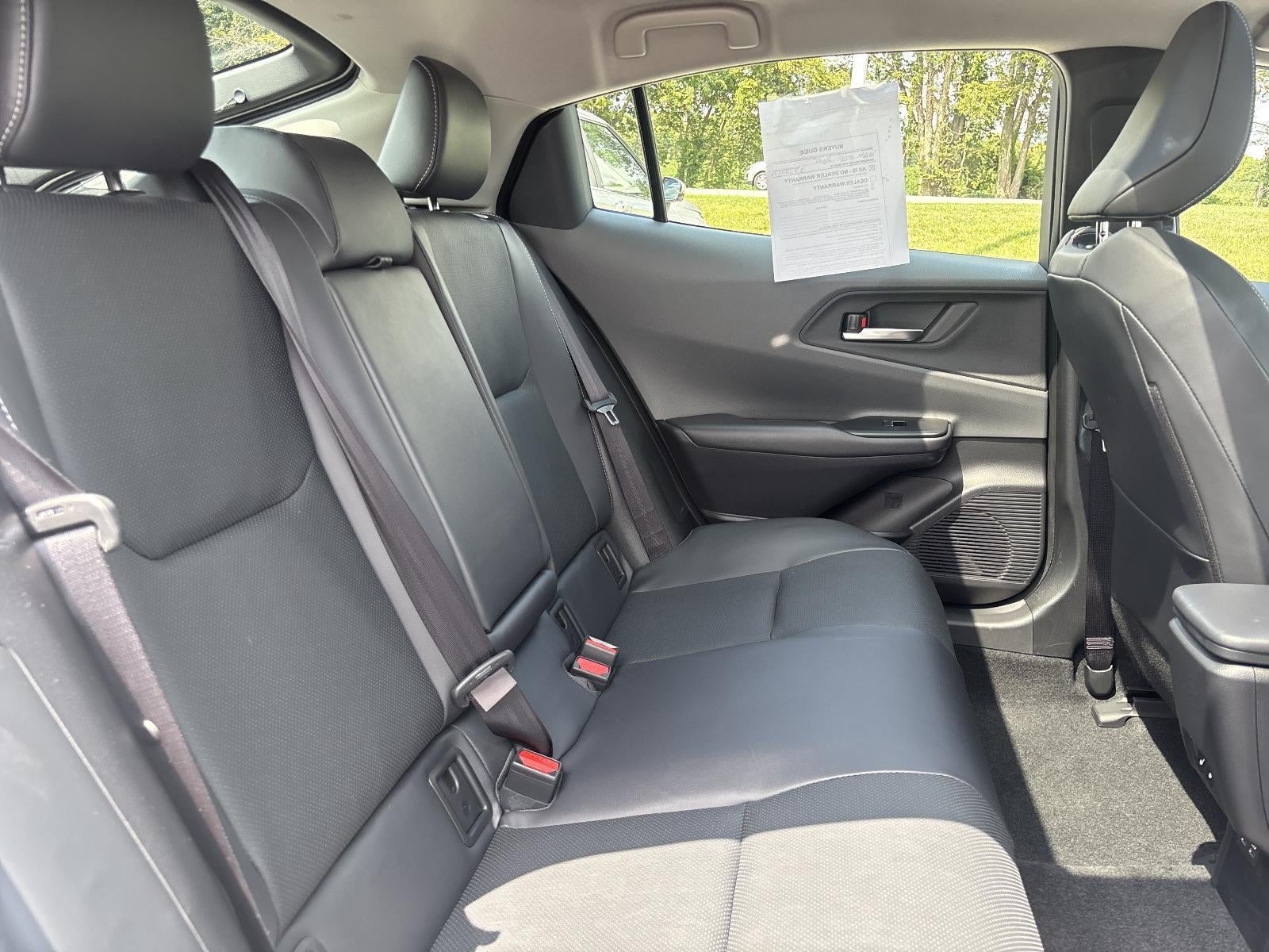 2025 Toyota Prius LE AWD (Natl)